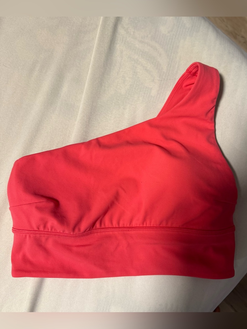 Lululemon Align Asymmetrical Bra *Light Support, C/D Cup Lip Gloss